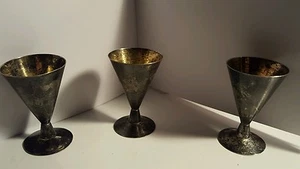  LOTTO DI 3 TAZZE VODKA VINTAGE RUSSE ARGENTO MASSICCIO 875  - Foto 1 di 5