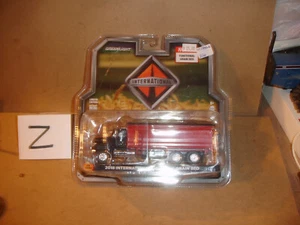1/64 Greenlight 2018 International Workstar Grain Bed Truck nip - Black/Red - Picture 1 of 2