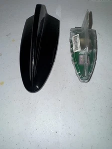 2007 08- 2013 BMW E90 E92 325 328 335 M3 Shark Fin Roof Radio Antenna Module OEM - Picture 1 of 8