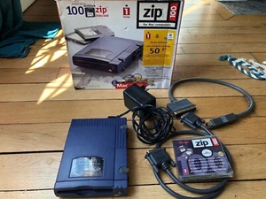 Iomega Zip 100 drive SCSI Mac PC external storage with box & cables! Tested OK ! - Afbeelding 1 van 21