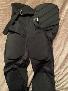 Under Armour Youth Size Padded Athletic Pants Black Football Knee Length - Picture 1 of 4