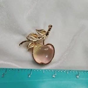Goldfarbene Glas Klar Apfel Brosche Retro Stil Anstecknadel Elegant Vintage Stil Neu ohne Etikett - Bild 1 von 5