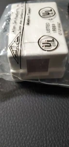 AllenTel 1-port surface mount box / white / 10 pcs. - Photo 1/3