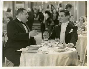 "EIN MANN IM KLEID" Marcel CARPENTIER, Fernand GRAVEY / Foto PARAMOUNT 1931 - Bild 1 von 1