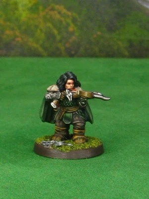 PAINTED WILDSPIRE MINIATURES D&D DUNGEONS & DRAGONS FEMALE DWARF RANGER FIGHTER - Image 1 of 4