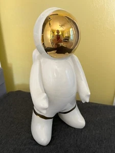Astronaut/ Space Man 12 inch White Glazed Decor Figure Indoor/ Outdoor - Picture 1 of 6