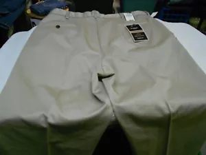 Mens HAGGAR CLASSIC FIT COMFORT WAIST TAN KHAKI PANTS 40 x 34 NWT - Picture 1 of 4