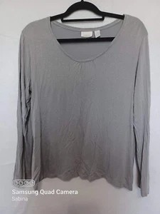 Chico's Women's Round Neck Long Sleeve light  color t-shirt Size 2 - Picture 1 of 9
