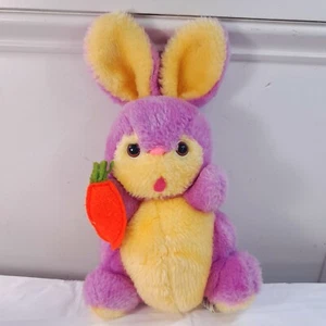 Juguetes Animales Plus Peluche Conejo Púrpura Amarillo Zanahoria 1981 Taiwán - Imagen 1 de 9