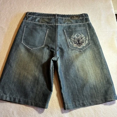 Bermuda cargo PLATOON JEANS masculina tamanho 38 Y2K bordada jeans azul - Imagem 1 de 4