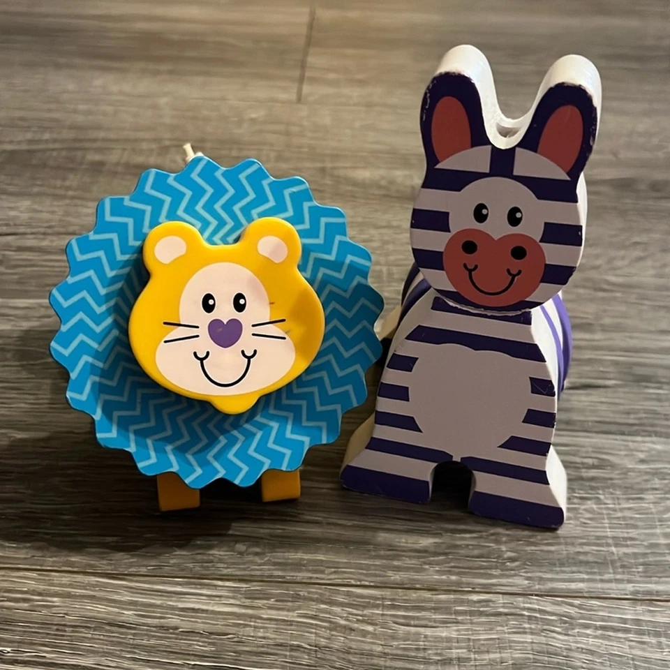 Melissa & Doug Safari 动物 斑马狮子 木制抓玩具 婴儿玩具 幼儿  — 第 1/4 张图片