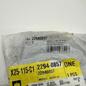 GM OEM 2015-2025 Accessory and Liftgate Control Module - 22940857 New - Picture 1 of 3