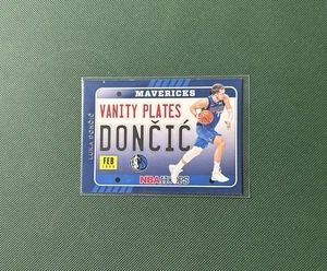 Placas de tocador Panini NBA Hoops 2020-21 Luka Dončić #10 - Imagen 1 de 2