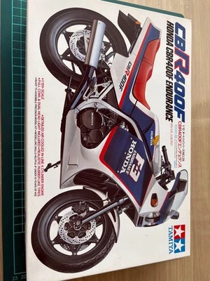 TAMIYA CBR400F 1/12 Plastic Model Kit with Parts 3 Colors Used - Image 1 of 4