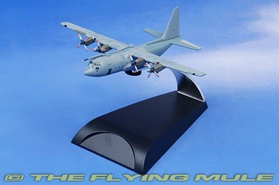 Dragon Models 1:400 Hercules C.Mk 1 RAF No.47 Sqn XV301 - Image 1 of 4