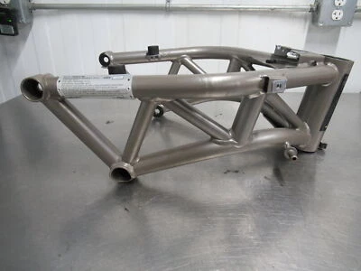 EB964 2010 10 APRILIA SHIVER 750 MARCO BLANCO VIN:ZD4RAC006AS001332 Foto 1 de 4