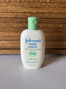 Vintage Johnson Baby Lotion mit Aloe Vera & Vitamin E 9 flüssige Unzen - Bild 1 von 5