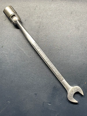 CRAFTSMAN - Vintage 5/8" Combination Swivel Socket Flex Head Wrench =v= Series - Image 1 of 4