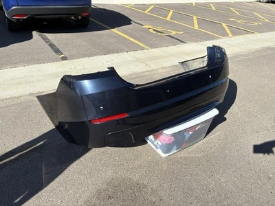 BMW 535I XDRIVE F10 2011-2016 CUBIERTA DE PARACHOQUES TRASERO CON ORIFICIOS PARA SENSOR DE ESTACIONAMIENTO OEM Foto 1 de 4