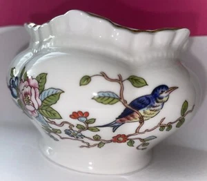 Vtg AYNSLEY PEMBROKE Cup/Bowl Floral & Bird England 3" Tall Fine Bone China - Imagen 1 de 7