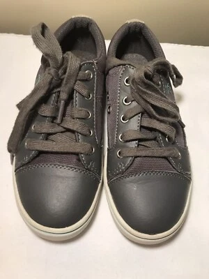 Original Penguin Boys Munsingwear Mission Sneaker Gray Sz 13 Youth - Image 1 of 4