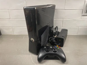 Microsoft Xbox 360 250gb w/ delisted games Pinball Arcade Addams Family Twilight - Picture 1 of 9