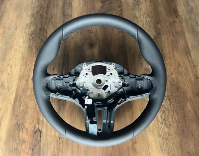 Volante BMW 5 G30 G31 6 G32 X3 G01 X4 G02 X5 G05 X6 G06 X7 M TJA ASSIST+ Foto 1 de 4