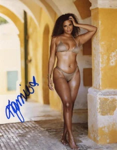 KAMIE CRAWFORD SIGNED 8x10 PHOTO SPORTS ILLUSTRATED SWIMSUIT MODEL MTV BECKETT - Picture 1 of 2