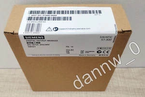 New in box Siemens 6ES7321-1CH00-0AA0 6ES7 321-1CH00-0AA0 Digital Input Module - Picture 1 of 3