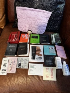 ULTA 20-teiliges gemischtes Beauty Set Hautpflege und Make-up Proben - NEU - Bild 1 von 1