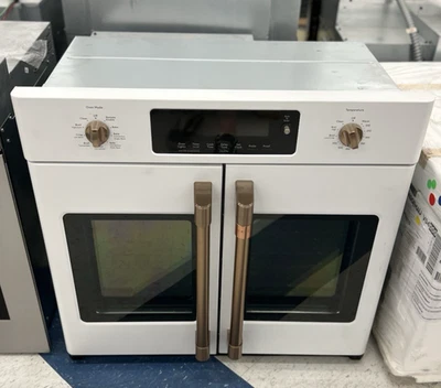 Horno de pared eléctrico inteligente de convección única Café CTS90FP4M2W2 30 pulgadas Foto 1 de 4