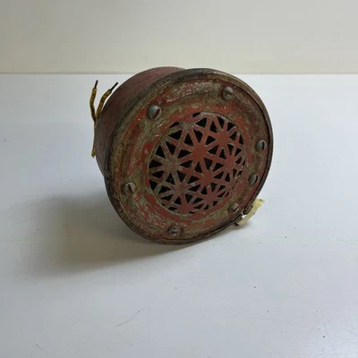 Винтажный промышленный будильник/корпус сирены красный металл — непроверенный - Изображение 1 из 4