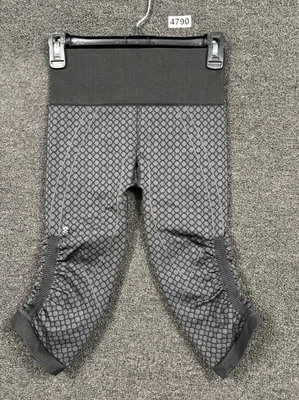 LuLuLemon Cropped Leggings Womens Size 4 Black Stretch Pull On Logo Cinched  - Image 1 of 4