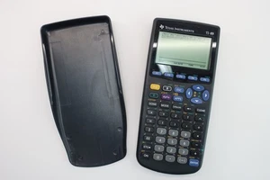 Texas Instruments TI-89 graphischer Taschenrechner mit Deckel - getestet bitte lesen - Bild 1 von 15
