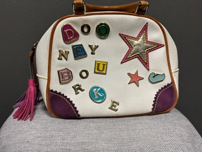 Bolsa de boliche Lindsay Lohan Y2K Dooney & Bourke preta feminina redonda #7 FEITA NA ITÁLIA - Imagem 1 de 4