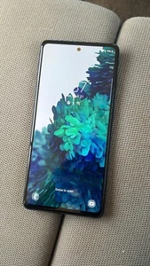 Samsung 20 - Picture 1 of 3