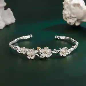 Silver Daisy Flowers Open Bracelet Bangle Women Wedding Charm Jewelry Gift - Picture 1 of 5