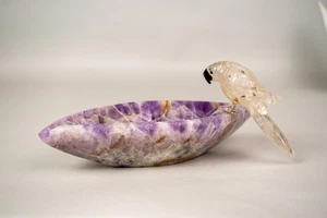Hand-Carved Crystal Parrot on a Chevron Amethyst Crystal Bowl - Picture 1 of 10
