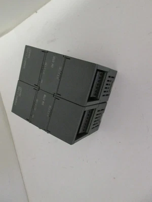 Lot de 2 SIEMENS S7-200 SMART  EM DT08 6ES7 288-2DT08-0AA0 - Photo 1/2