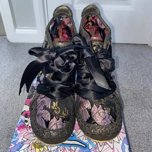 Irregular Choice black & gold Abigails Party court shoes Size 7.5 EU 41 with box - Imagen 1 de 19