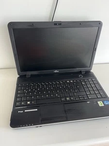 Fujitsu Lifebook serie A, 15,6 pulgadas, Intel Core i3 - Imagen 1 de 3