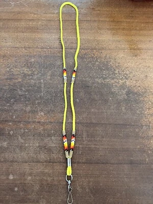 美洲原住民纳瓦霍串珠挂绳徽章夹钥匙链黄色 34 号 #18 — 第 1/4 张图片