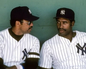 Reggie Jackson & Dave Winfield 8x10 Yankees Unsigned Photo. Free Shipping!! - Picture 1 of 1