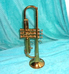 1974 FE Olds Ambassador Trumpet Brass finish in new case Very Good condition - Picture 1 of 10