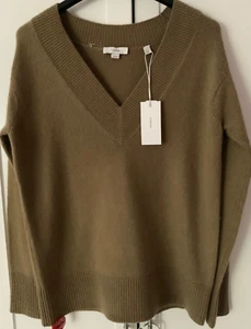vince wool & cashmere v neck sweater Sz XS Wmns NWT$465 store display - Picture 1 of 6