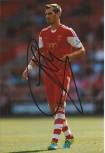 SOUTHAMPTON * MORGAN SCHNEIDERLIN SIGNED 6x4 ACTION PHOTO+COA - Picture 1 of 1