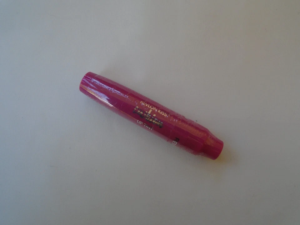 Revlon Kiss Cushion Lip Tint Pink IRL New - Image 1 of 1