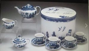 Juego de té Johnson Bros Willow Blue 13 piezas tetera crema azúcar tazas platillos nuevo como nuevo - Imagen 1 de 18