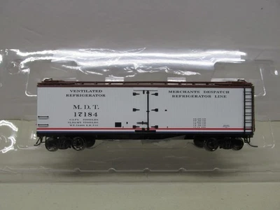 RED CABOOSE-#RR-34440-28-MDT-WHITE-REEFER #17184-HO SCALE - Image 1 of 4