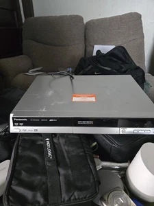 Panasonic DMR-ES10 BLK DVD Recorder Player FÜR TEILE ohne Fernbedienung - Bild 1 von 4